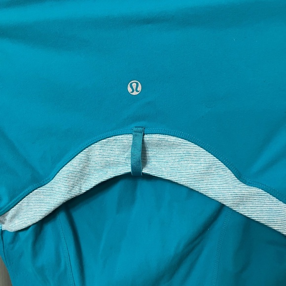 Lululemon RARE Turquoise Contrast Define Jacket size 4 - Picture 8 of 8
